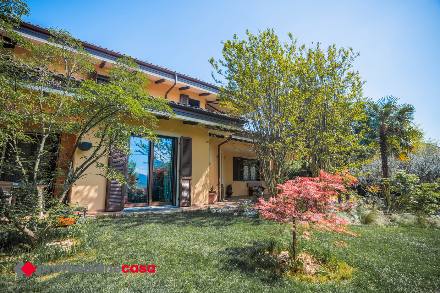 Villa Bifamiliare con giardino a Frossasco