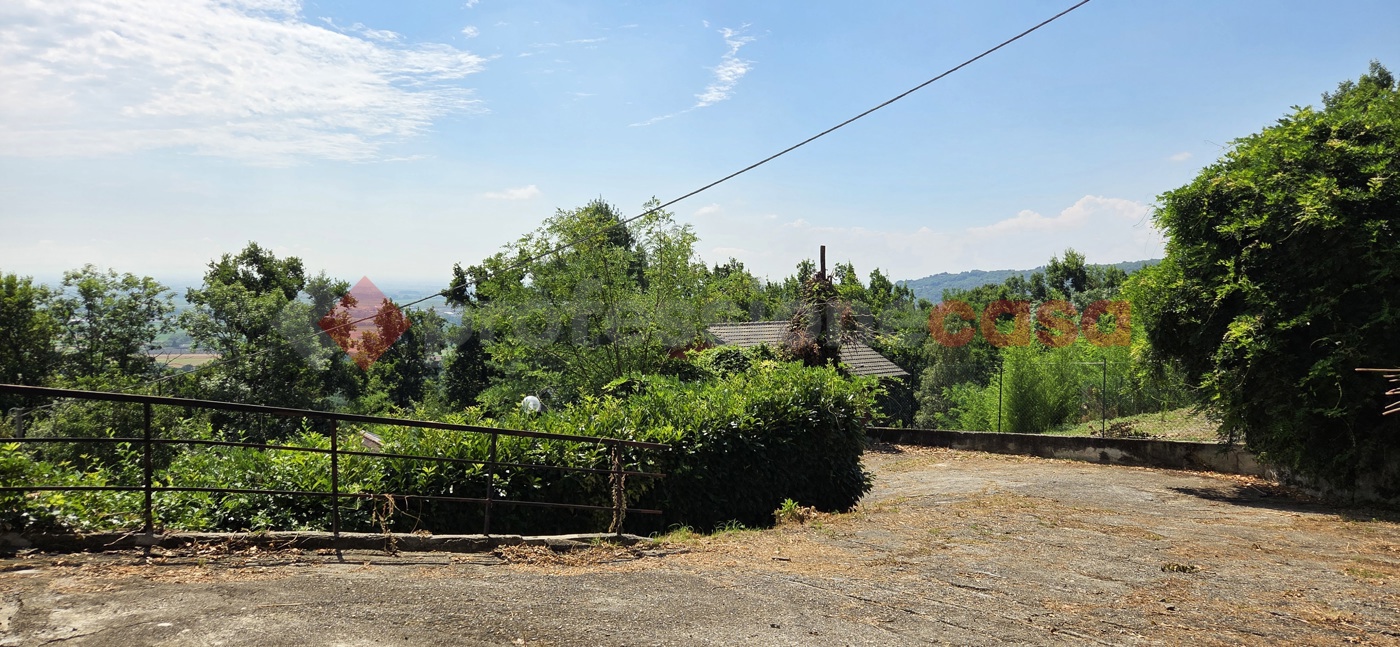 Villa con giardino a Frossasco