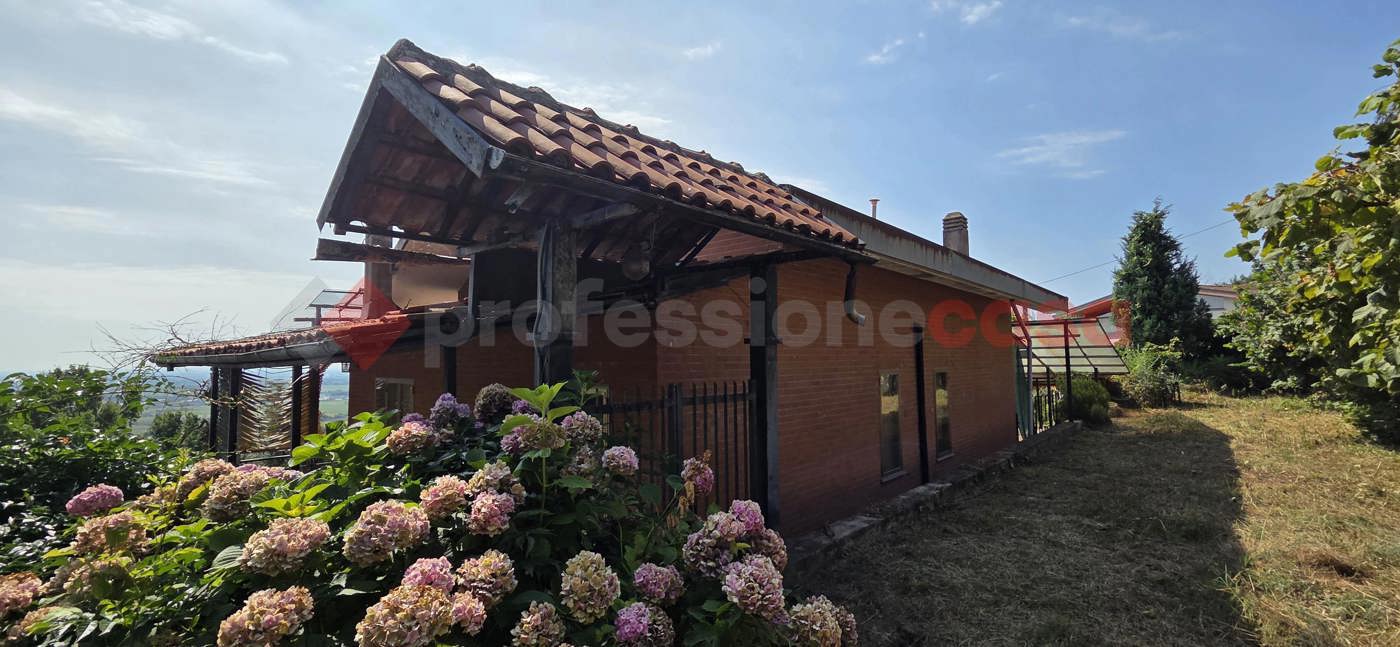 Villa con giardino a Frossasco