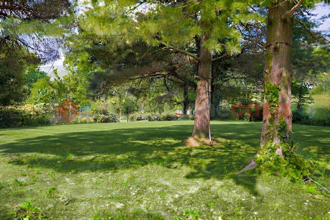Villa con giardino a Roletto