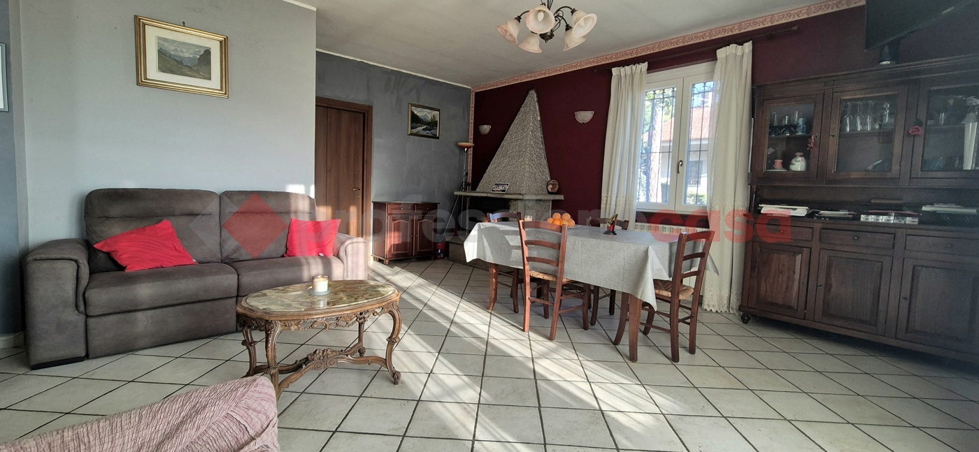 Casa indipendente in vendita a Roletto