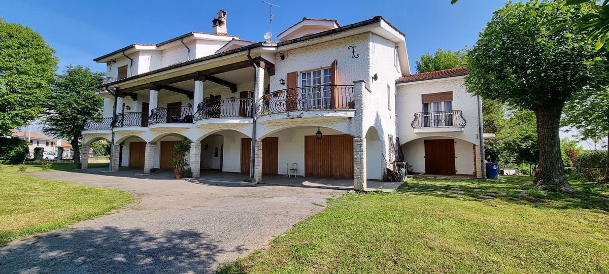 Casa indipendente con giardino a Scalenghe