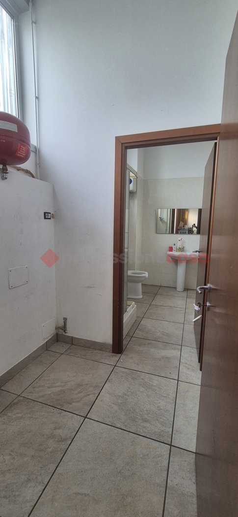 Negozio in affitto a Frossasco