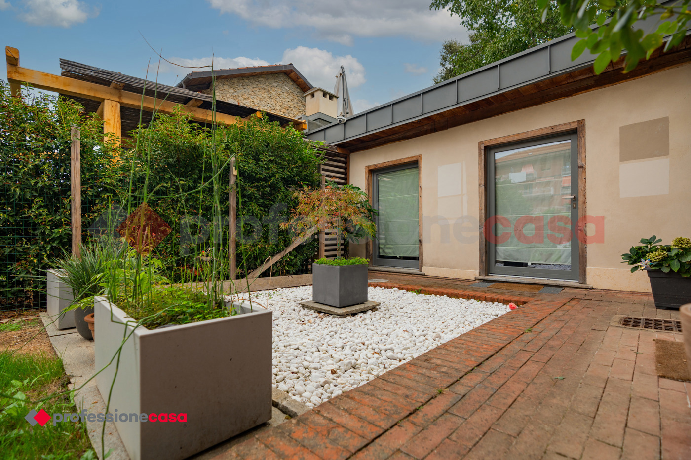 Villa con giardino a Cumiana