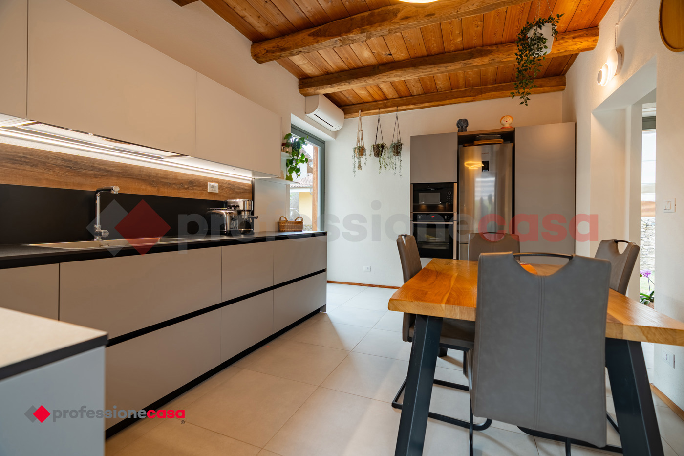 Villa con giardino a Cumiana