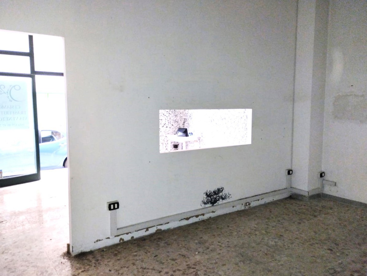 Negozio in vendita a Avezzano