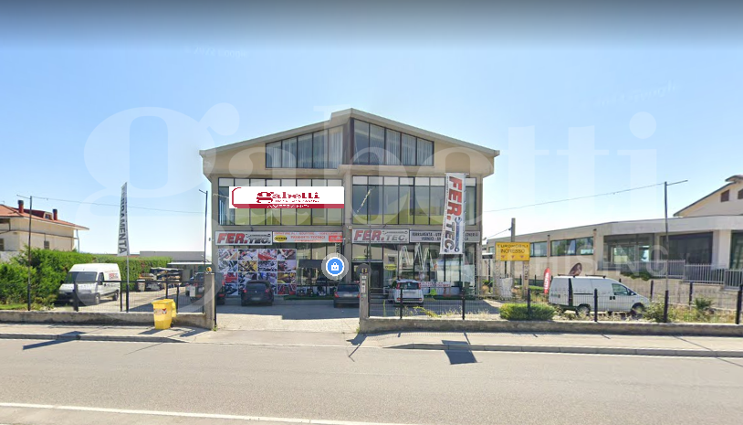 Stabile/Palazzo in vendita a Avezzano