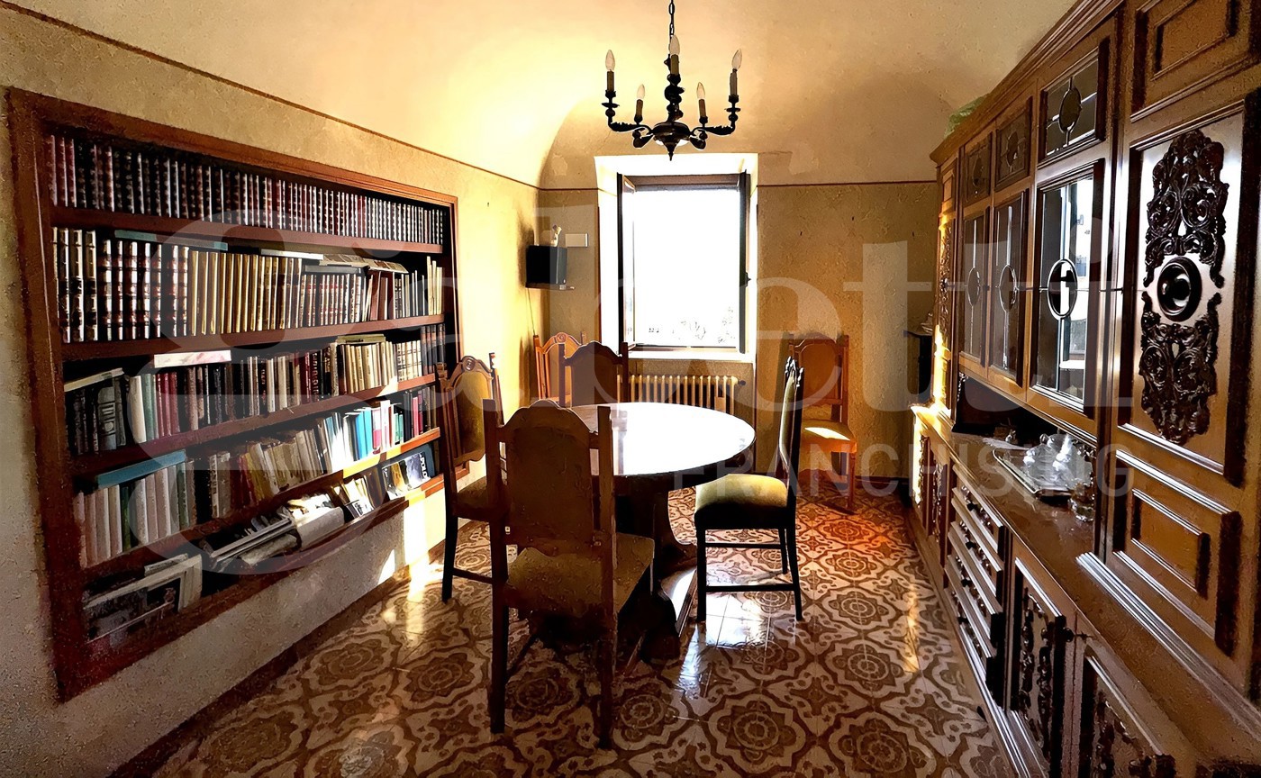 Casa indipendente in vendita a Trasacco