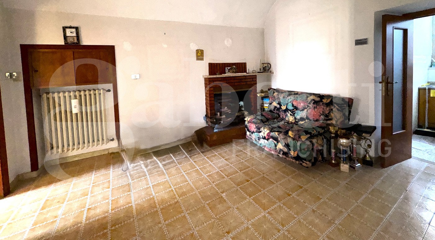 Casa indipendente in vendita a Trasacco