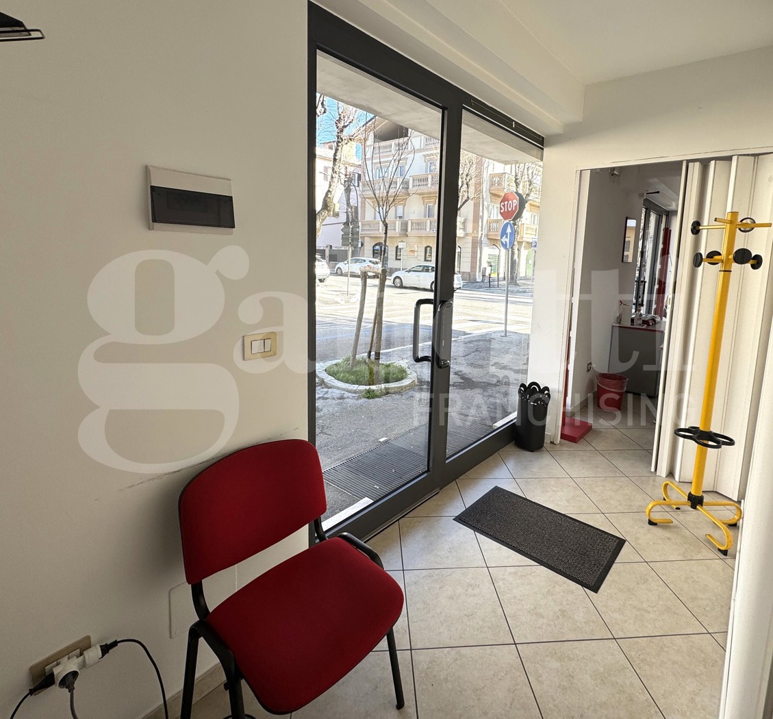 Ufficio in affitto a Avezzano