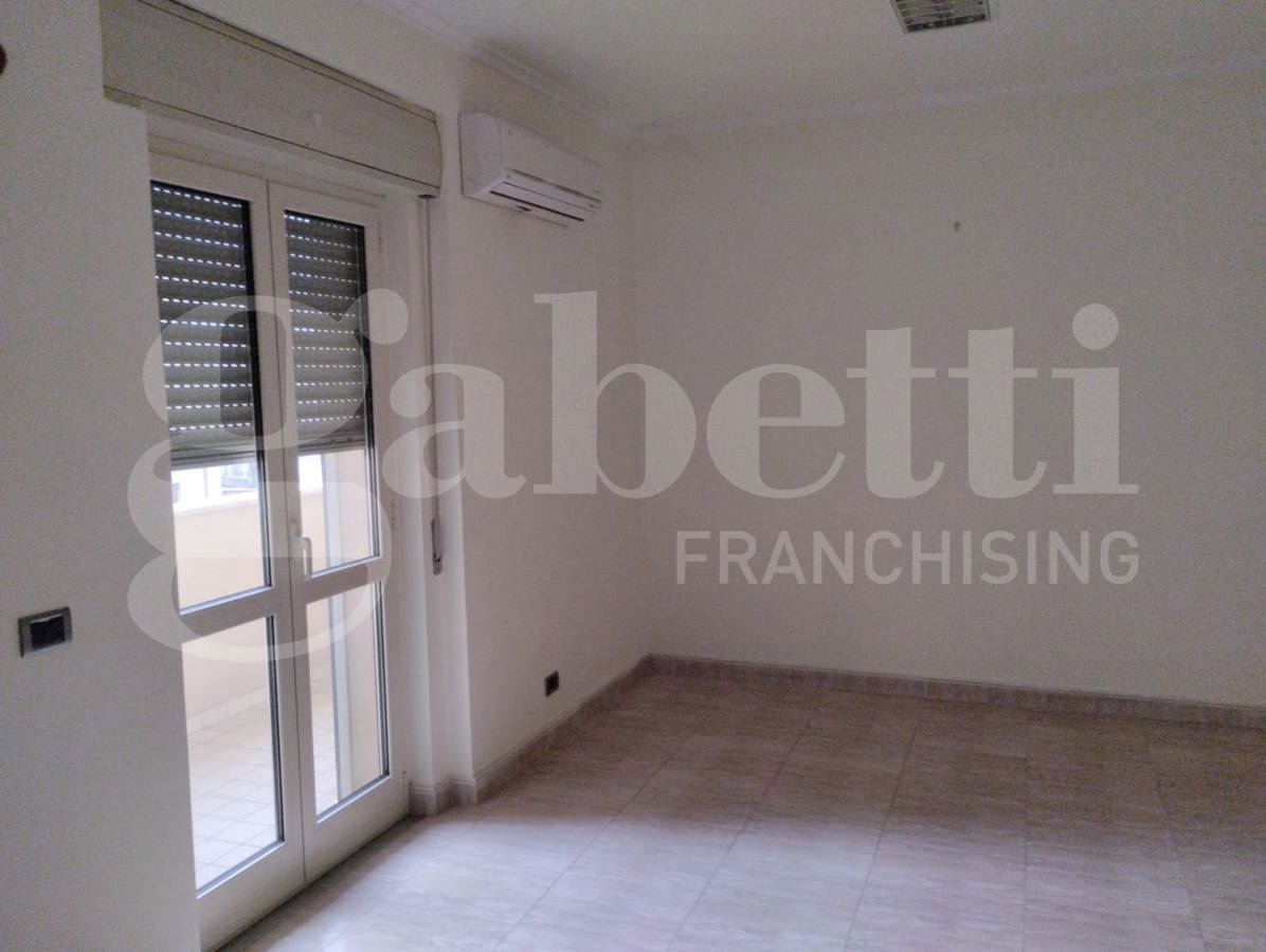 Quadrilocale arredato in affitto a Avezzano