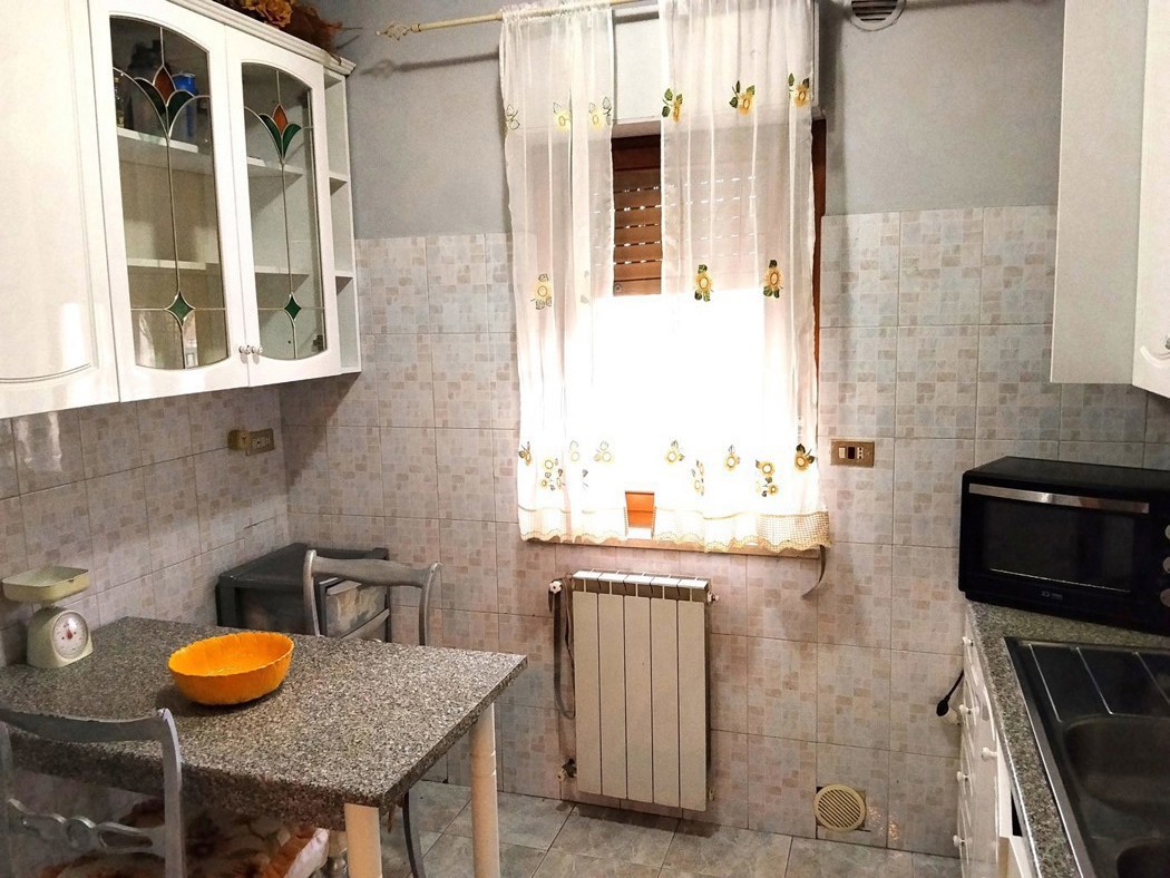 Trilocale arredato in affitto a Avezzano