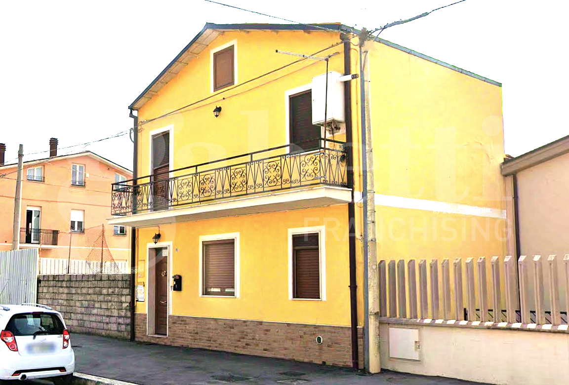 Casa indipendente in vendita a Avezzano