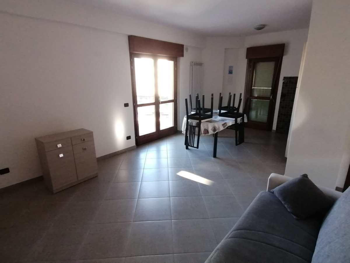 Trilocale arredato in affitto a Avezzano
