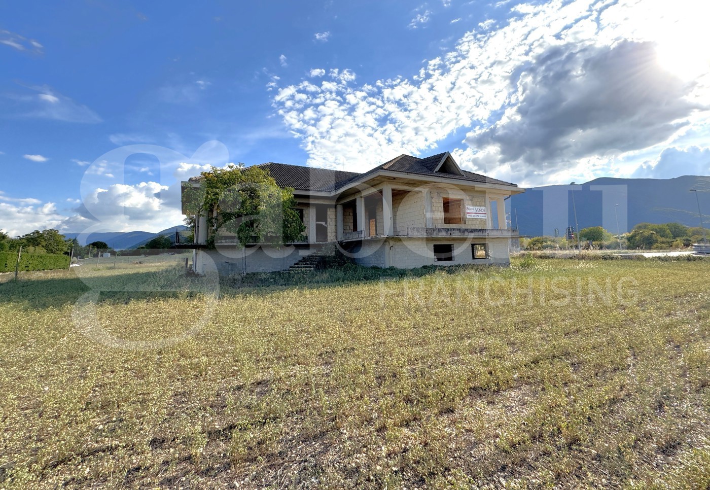 Villa in vendita a Trasacco