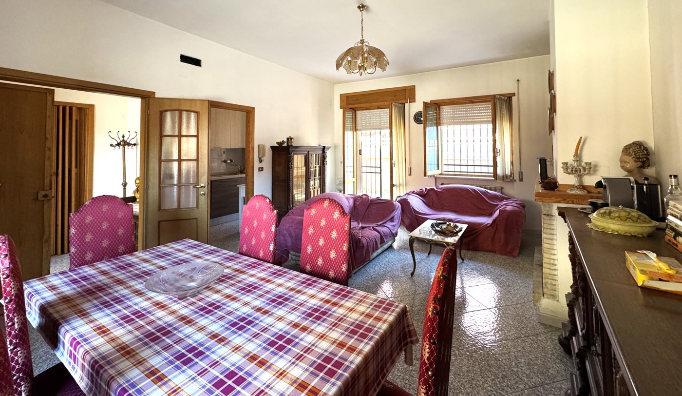 Casa indipendente in vendita a Trasacco