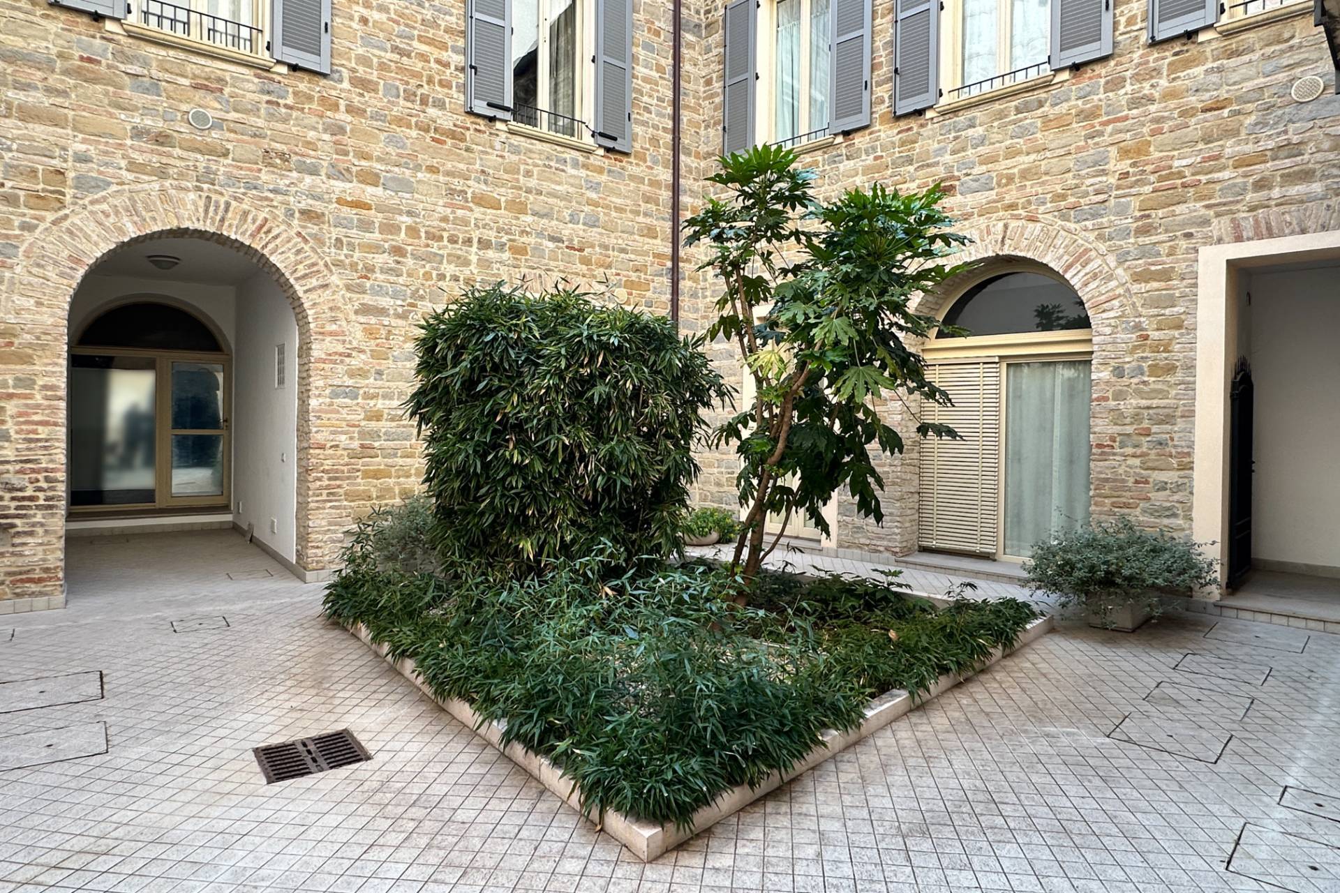 Appartamento in vendita a Pesaro, Centro