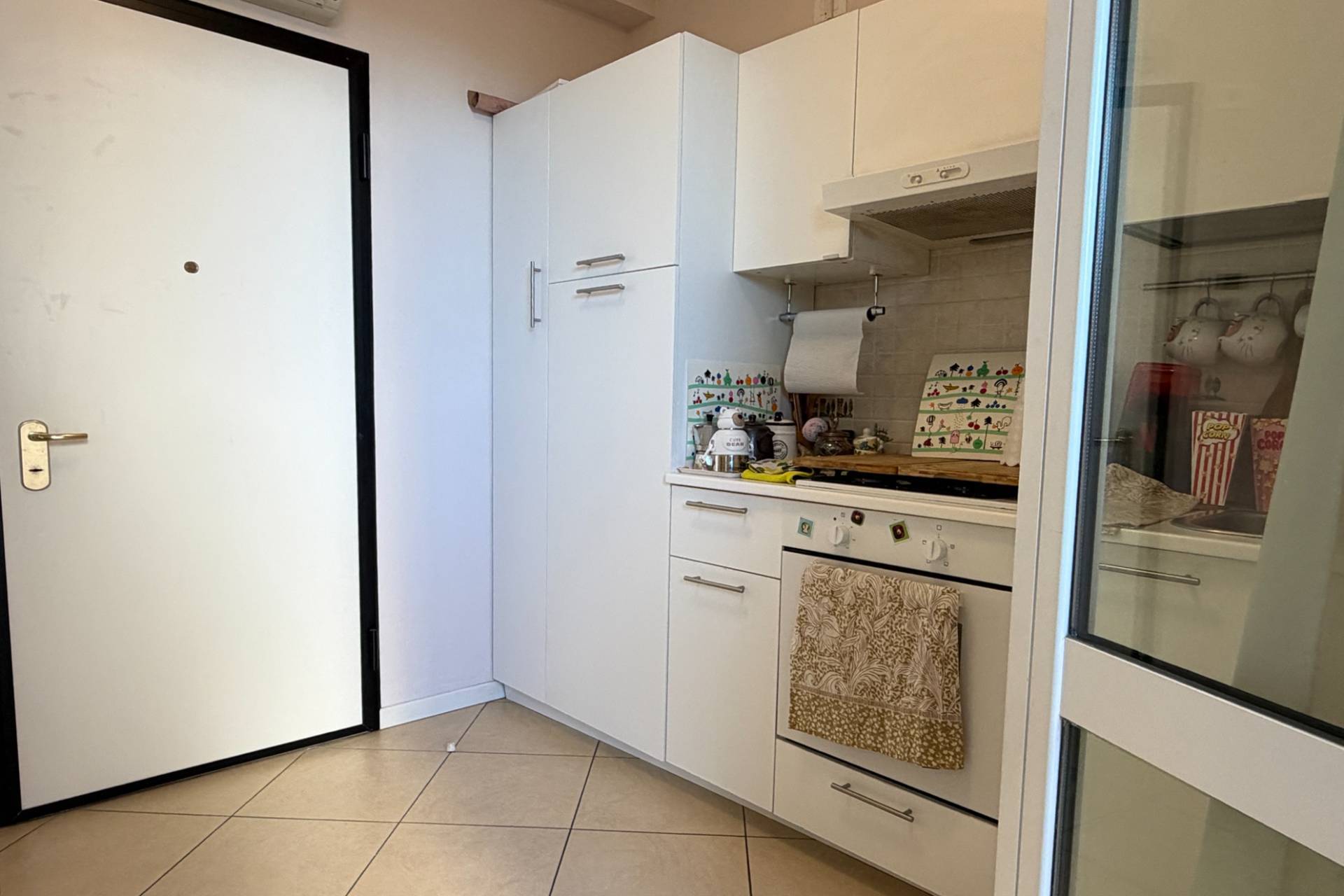 Appartamento in vendita a Pesaro, Mare