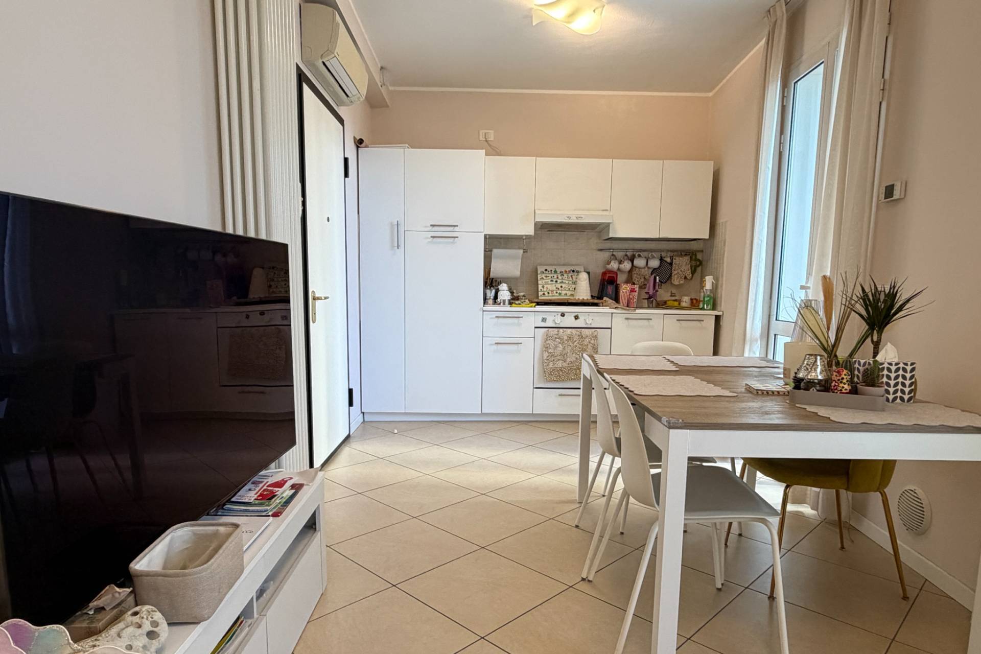 Appartamento in vendita a Pesaro, Mare