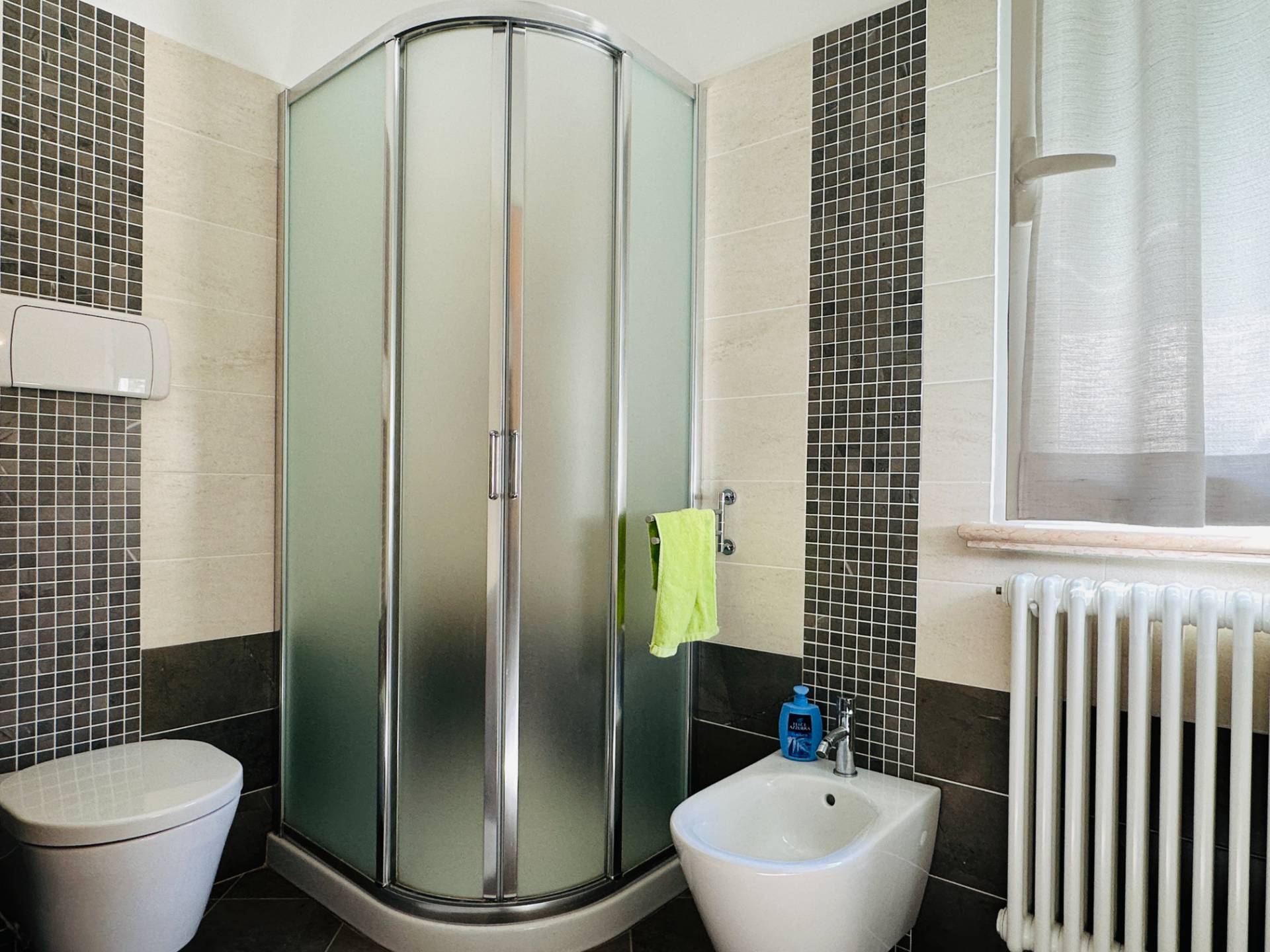 Appartamento in vendita a Pesaro, Mare