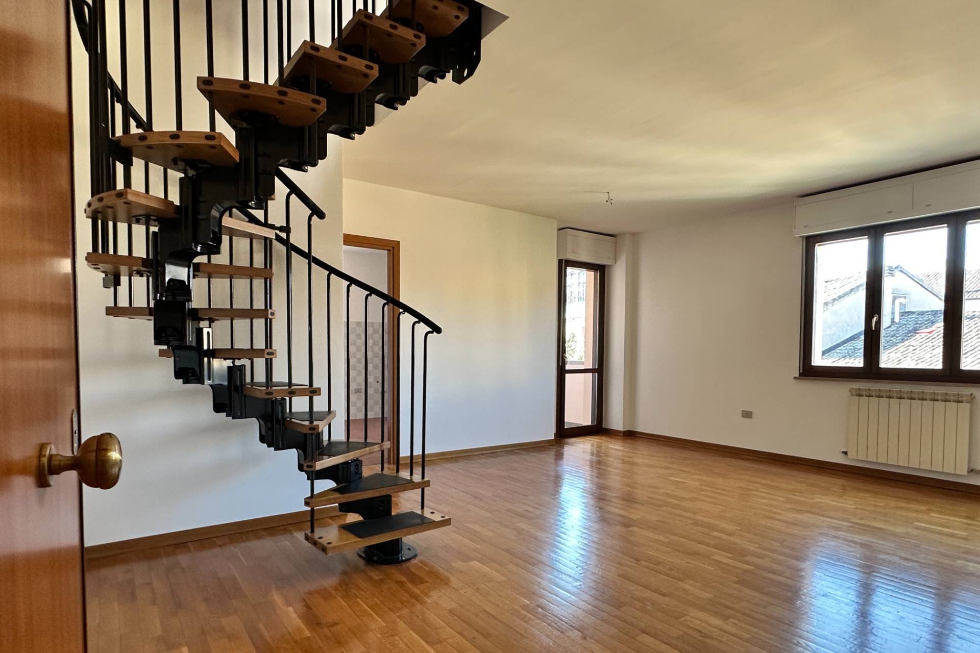 Appartamento in vendita a Pesaro, Centro