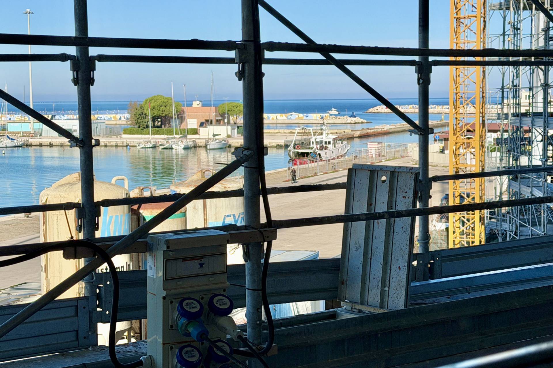 Appartamento in vendita a Pesaro, Mare