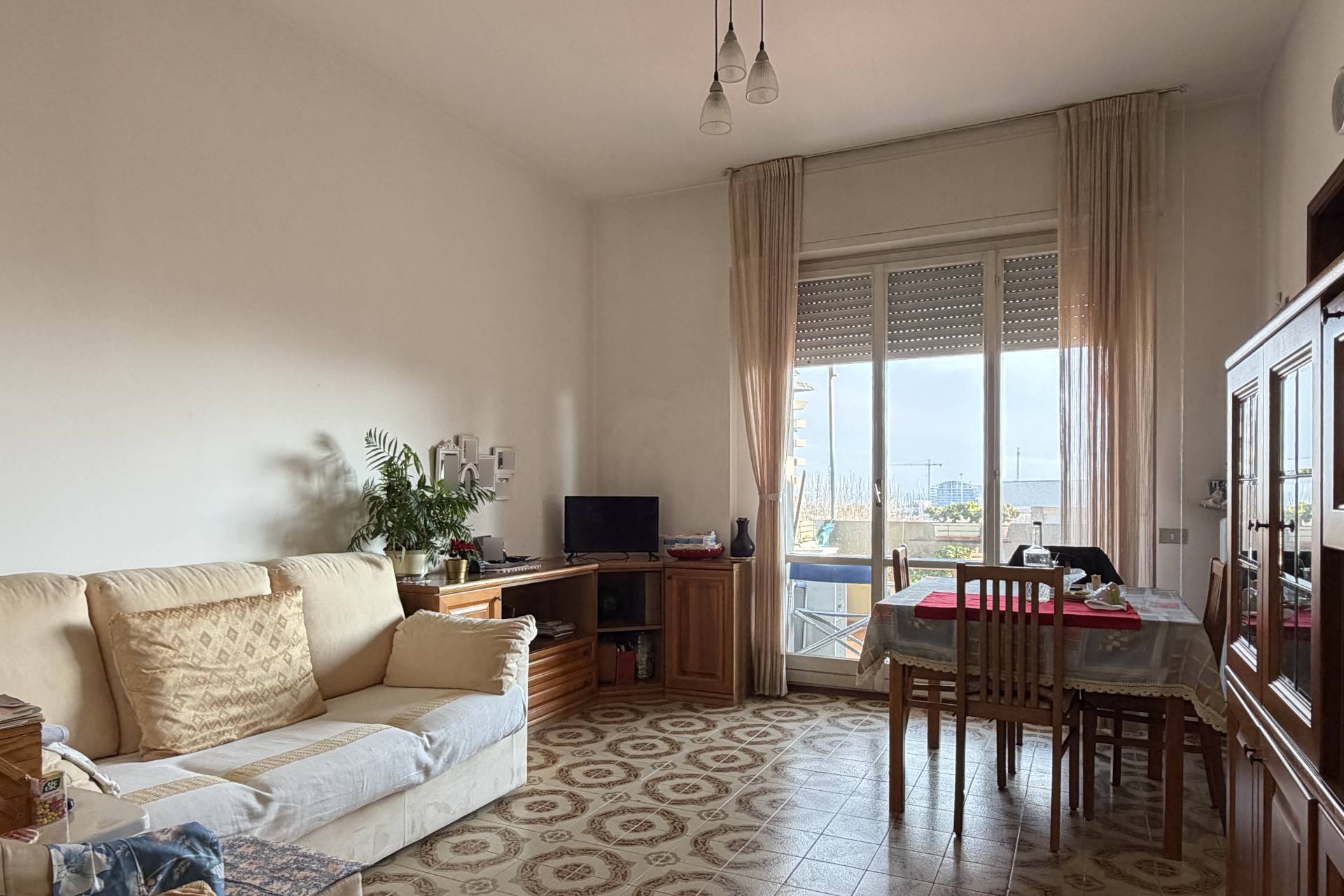 Appartamento in vendita a Pesaro, Mare