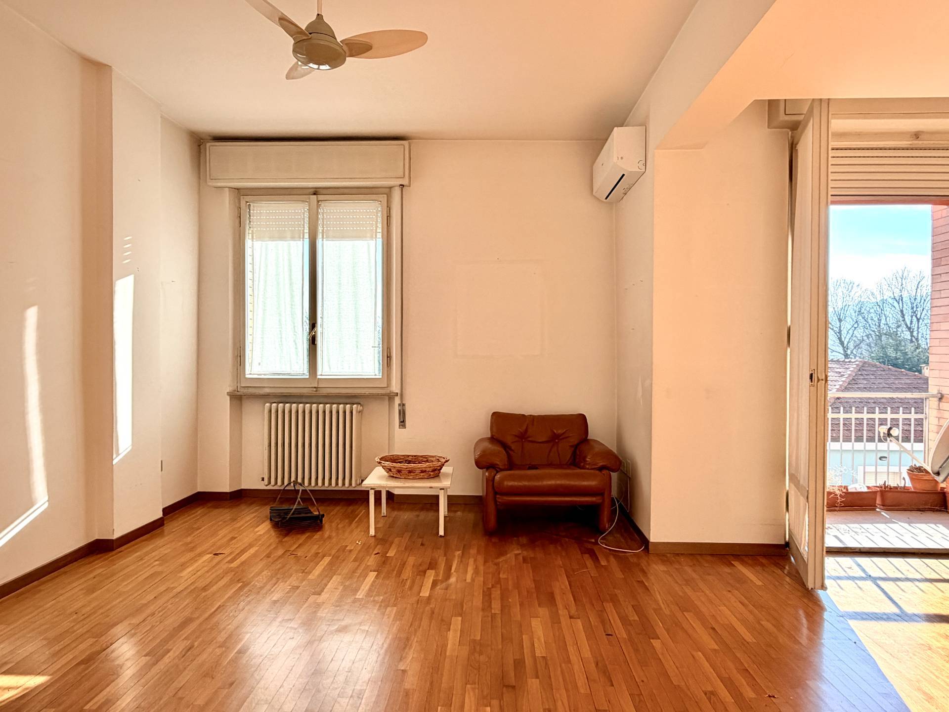 Appartamento in vendita a Pesaro, Mare