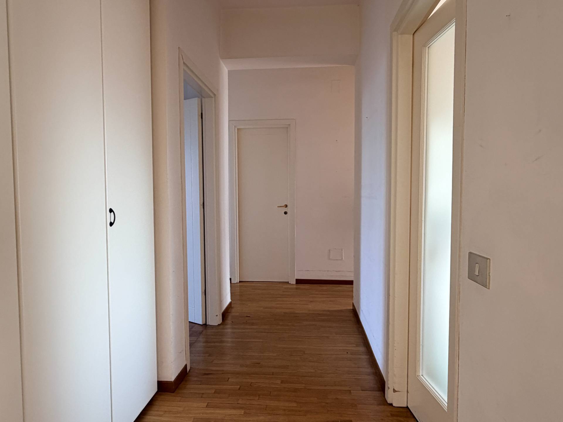 Appartamento in vendita a Pesaro, Mare