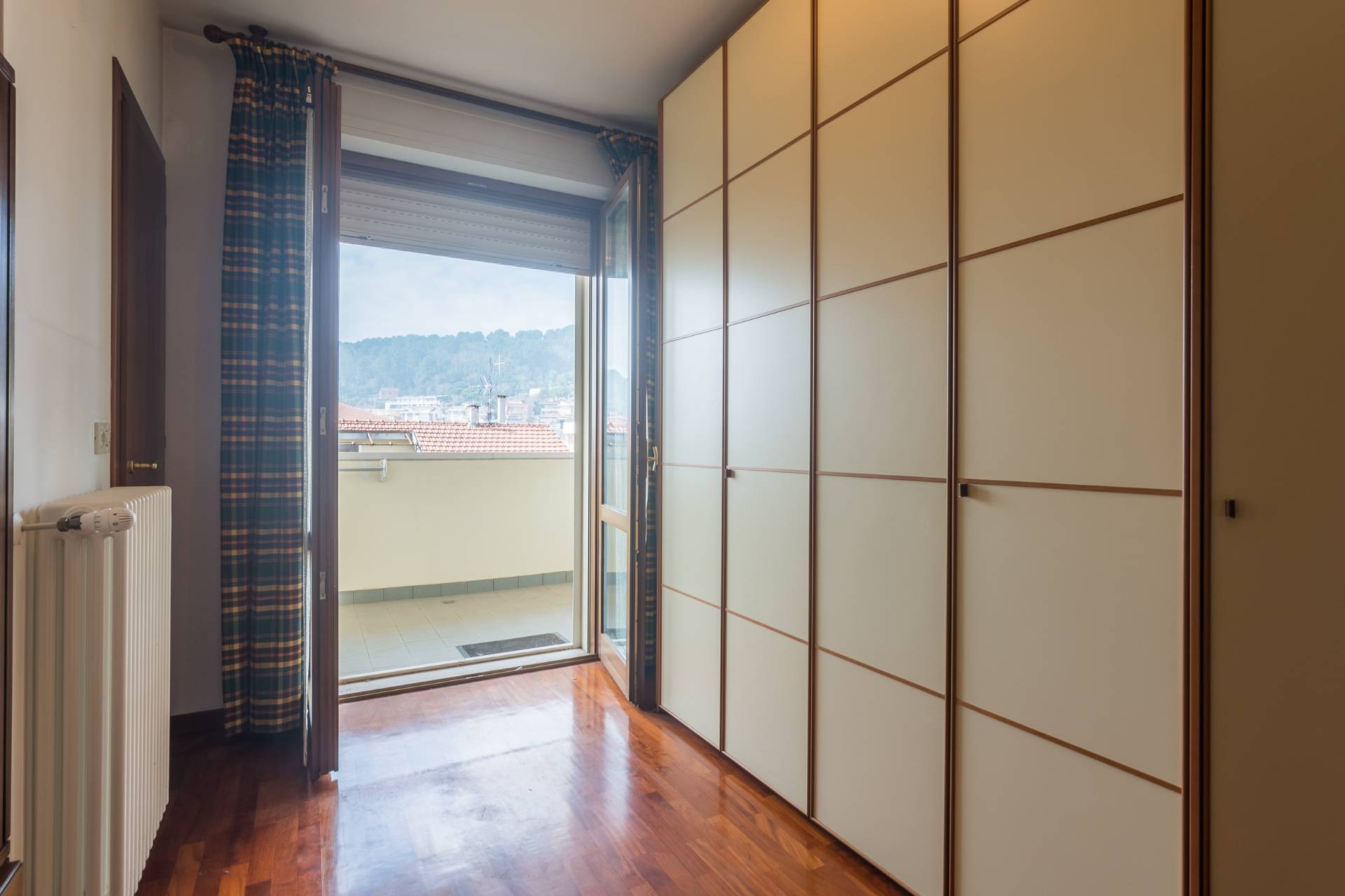 Appartamento in vendita a Pesaro, Mare