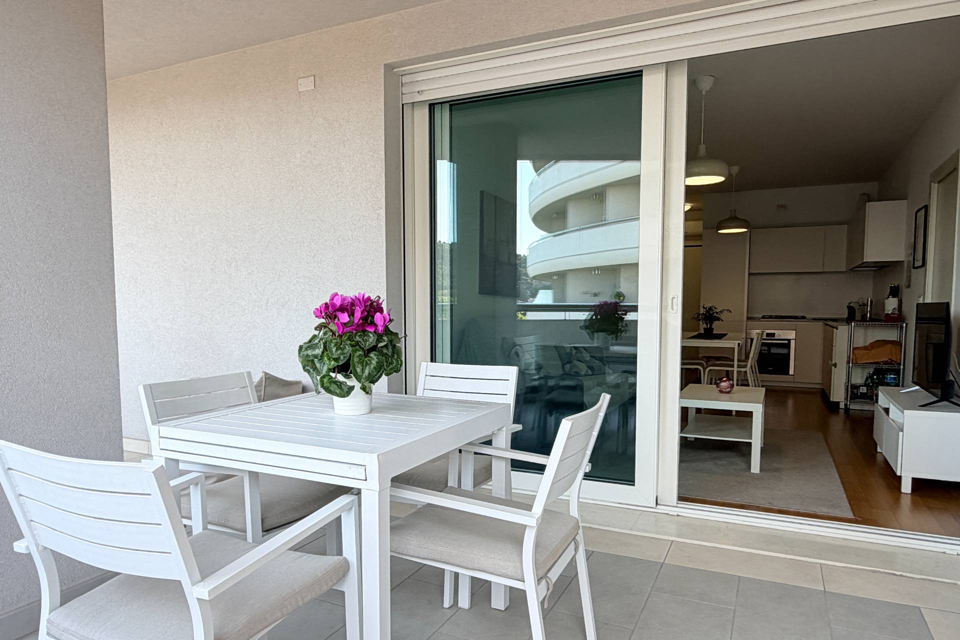 Appartamento in vendita a Pesaro, Mare