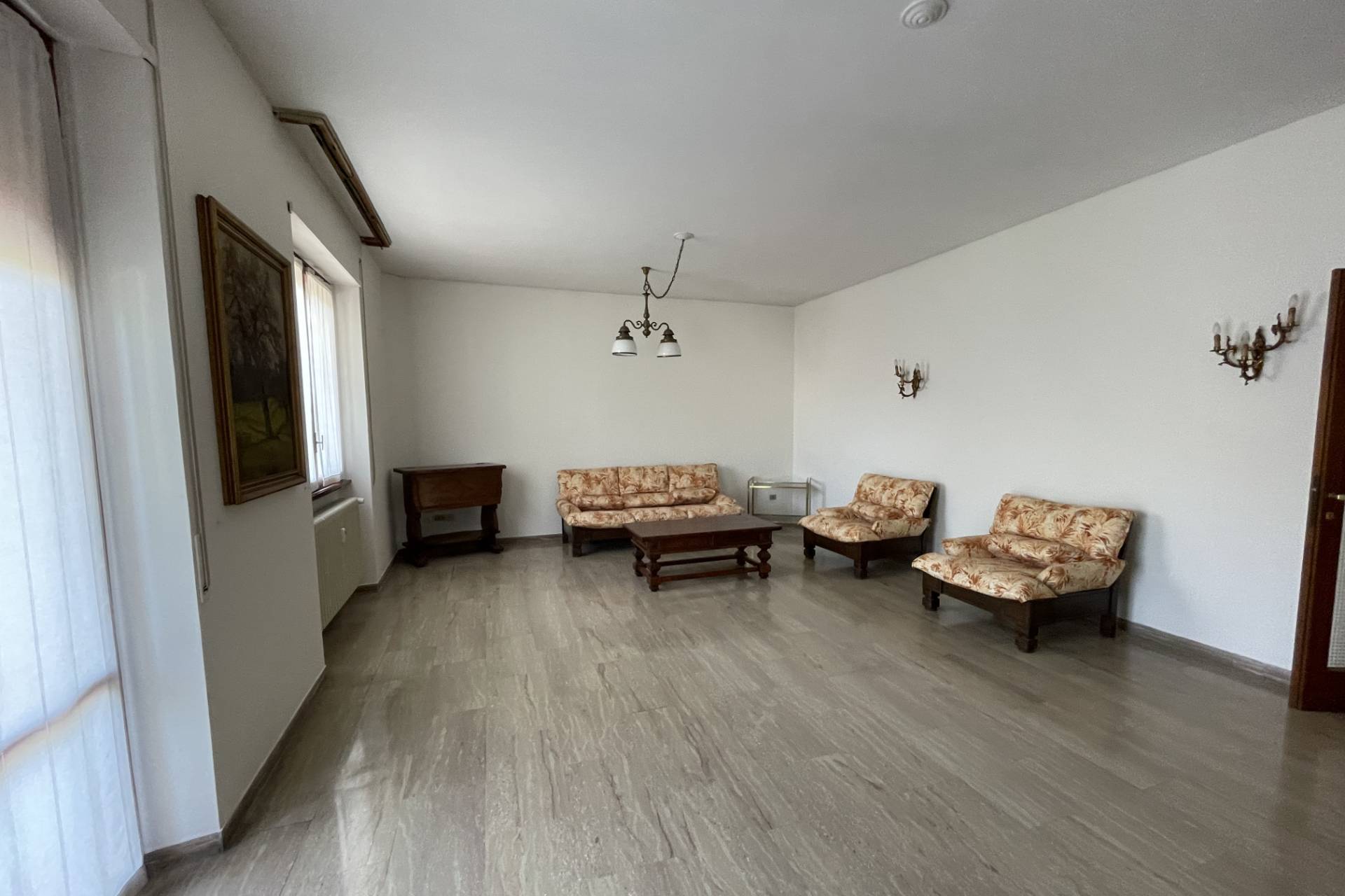 Appartamento in vendita a Pesaro, Mare