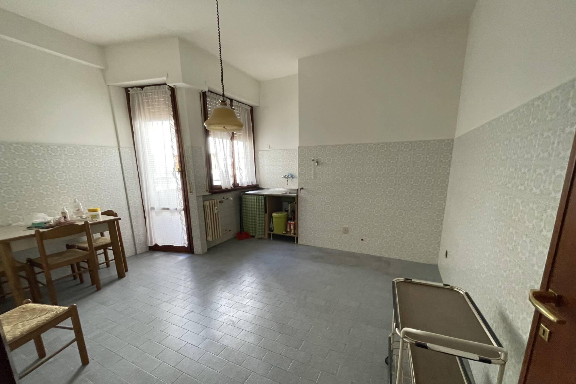 Appartamento in vendita a Pesaro, Mare