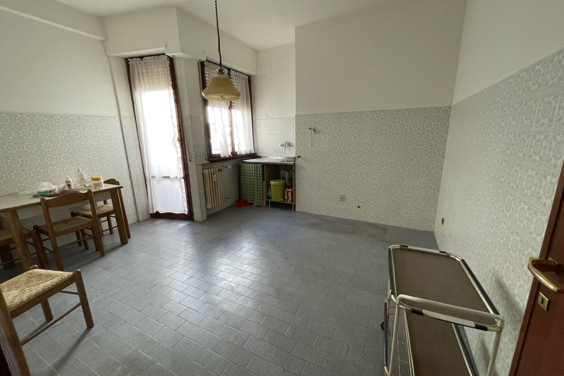 Appartamento in vendita a Pesaro, Mare