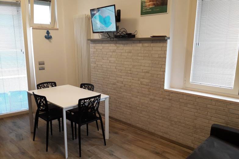 Appartamento in vendita a Pesaro, Mare