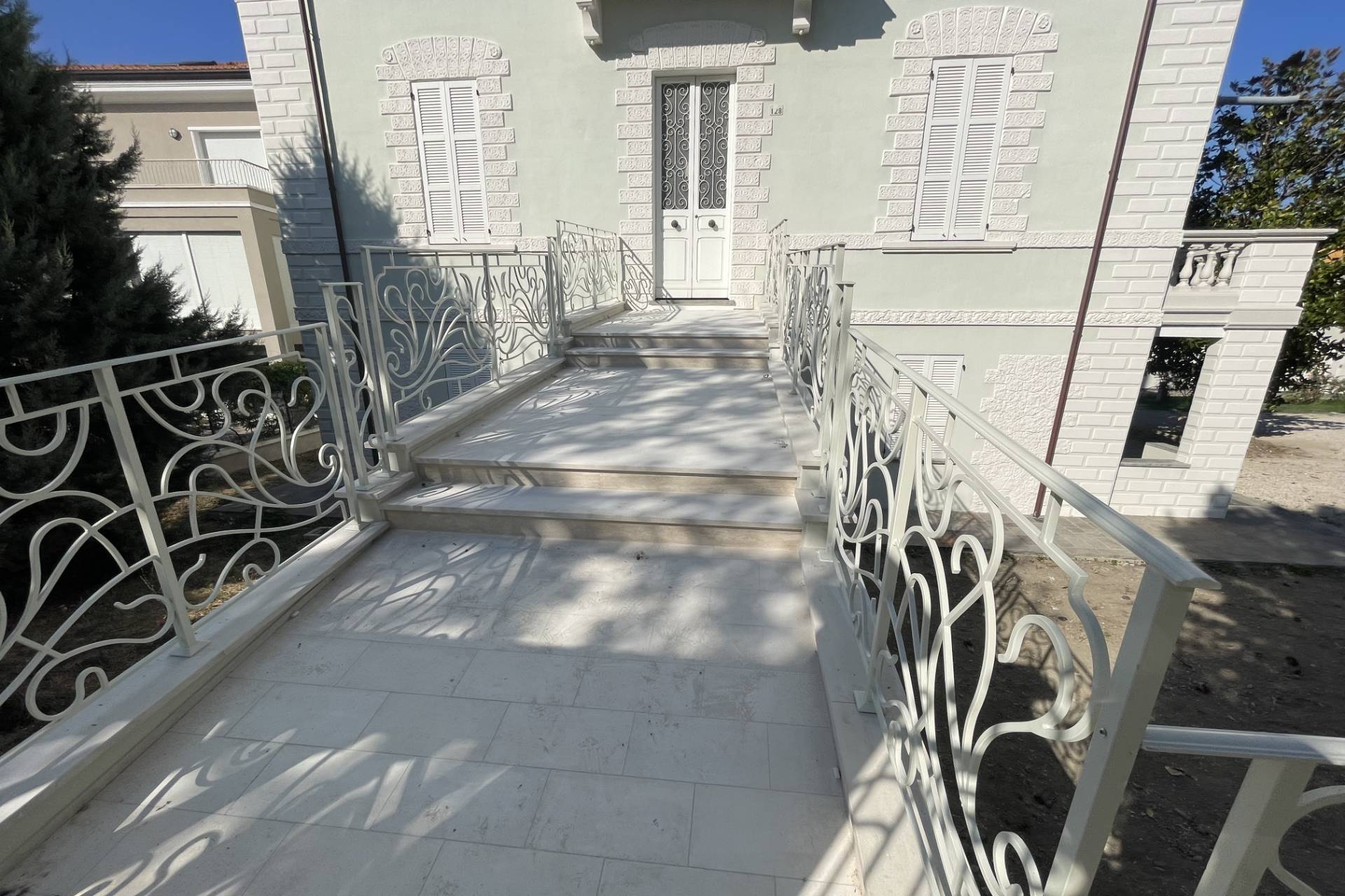 Appartamento in vendita a Pesaro, Mare