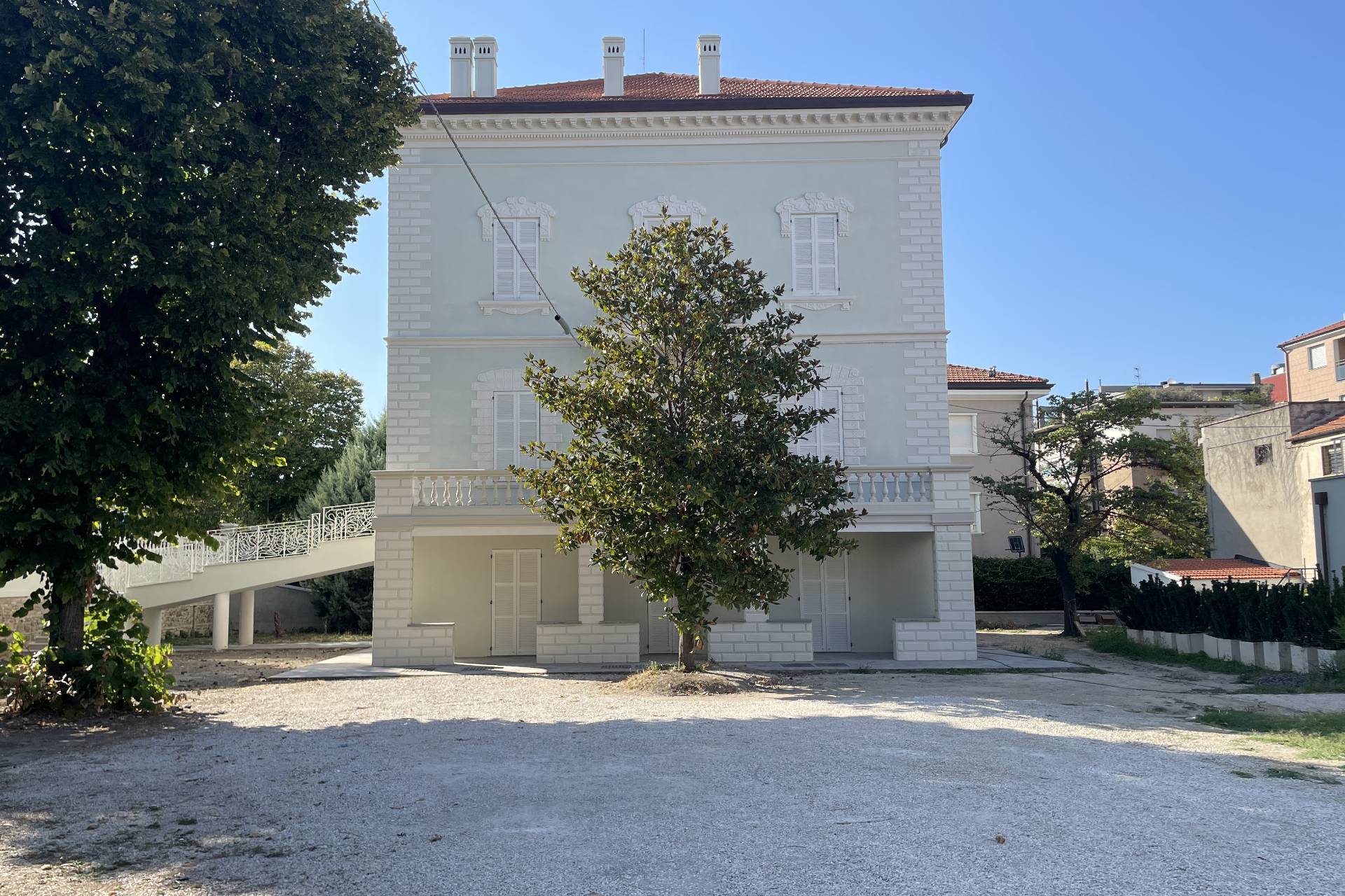 Appartamento in vendita a Pesaro, Mare