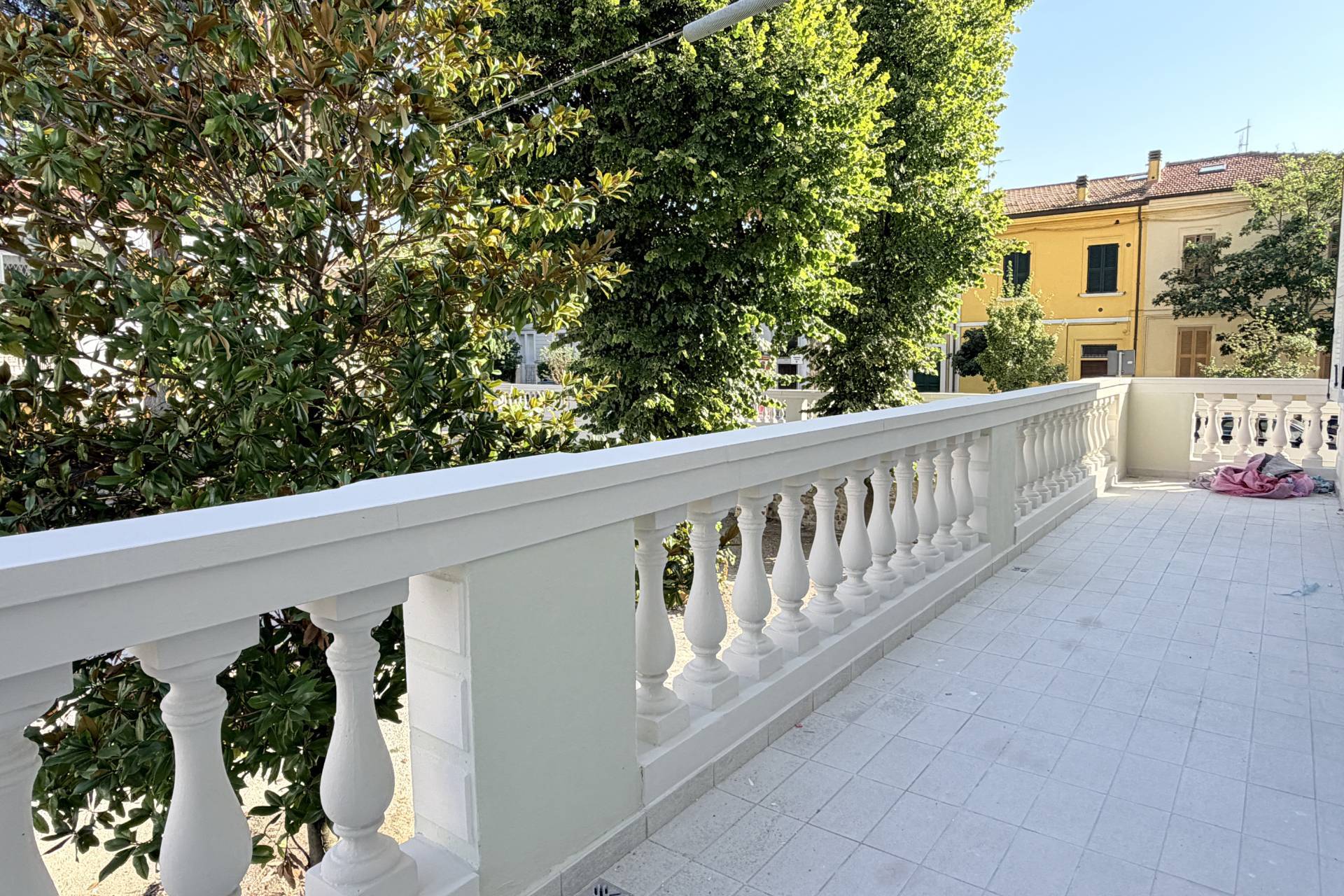 Appartamento in vendita a Pesaro, Mare