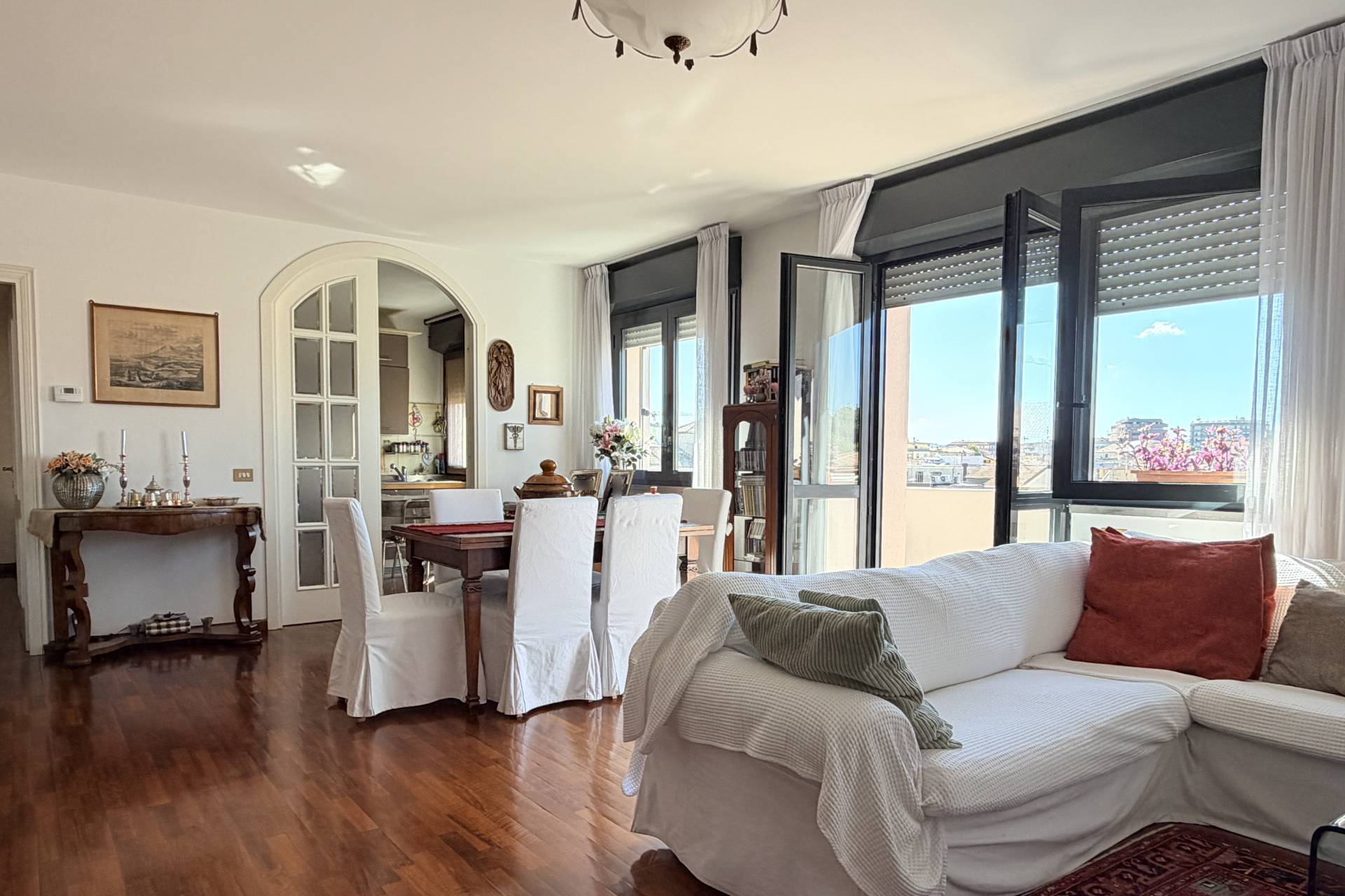 Appartamento in vendita a Pesaro, Centro