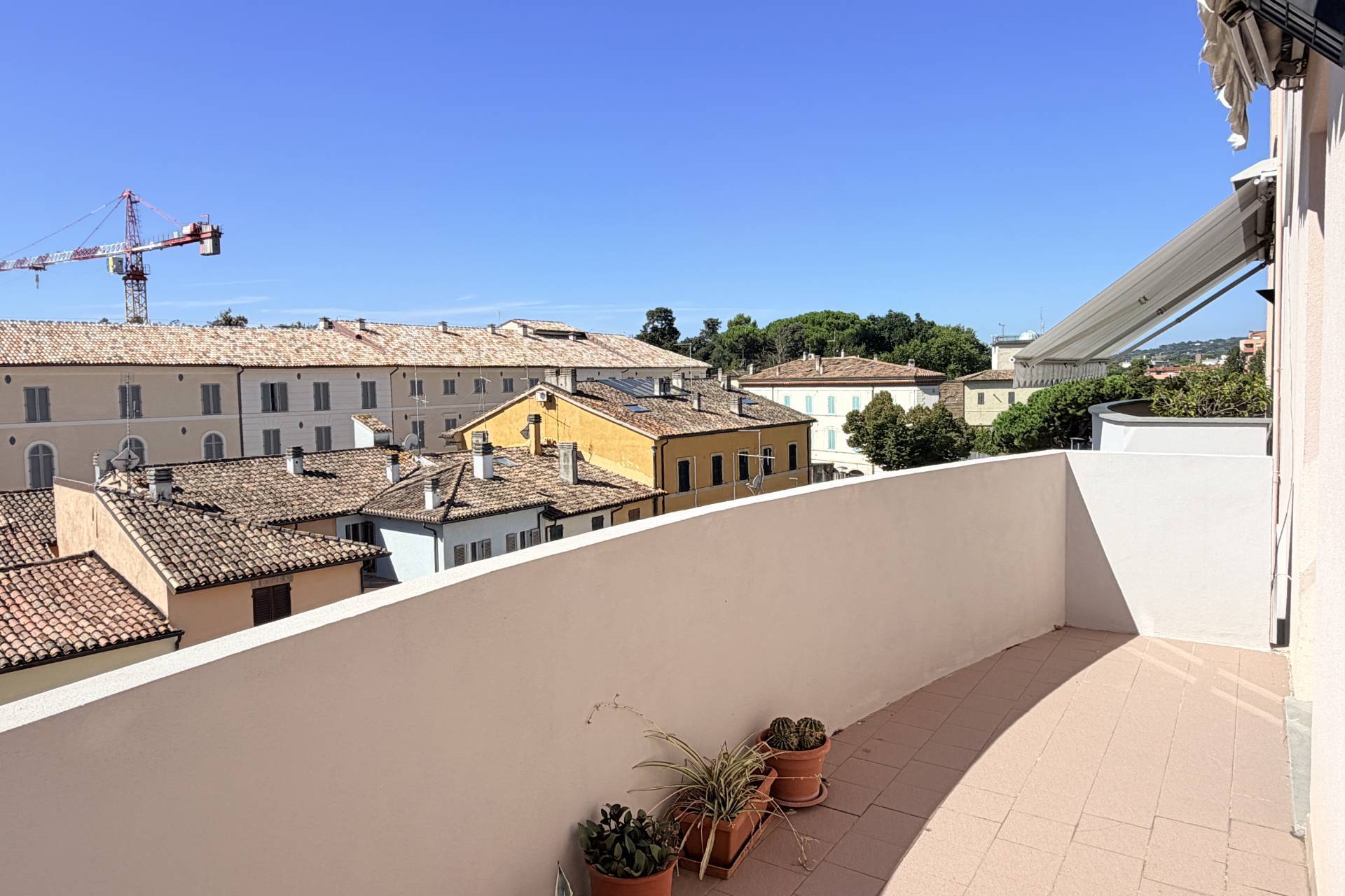 Appartamento in vendita a Pesaro, Centro