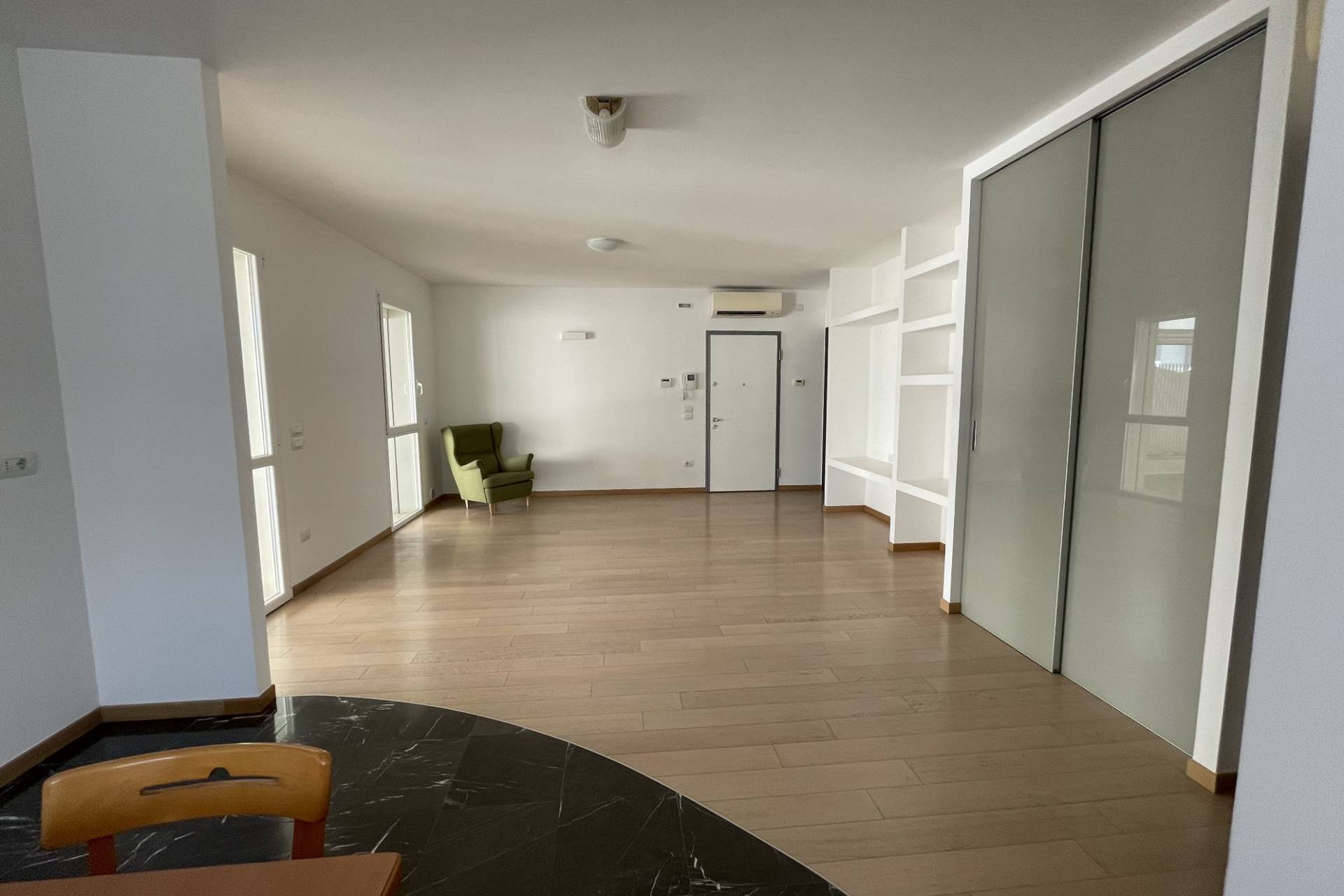 Appartamento in vendita a Pesaro, Mare