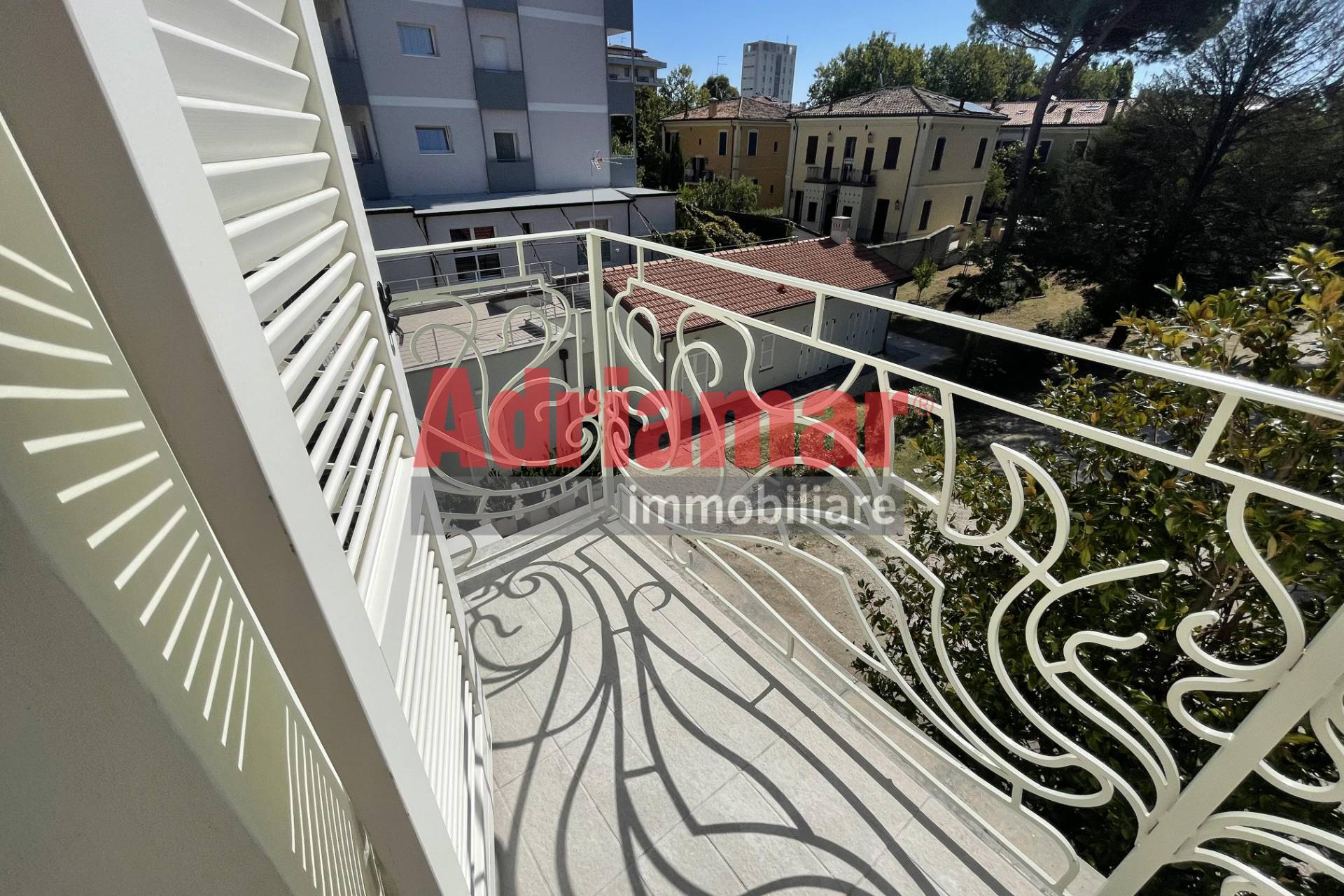 Appartamento in vendita a Pesaro, Mare