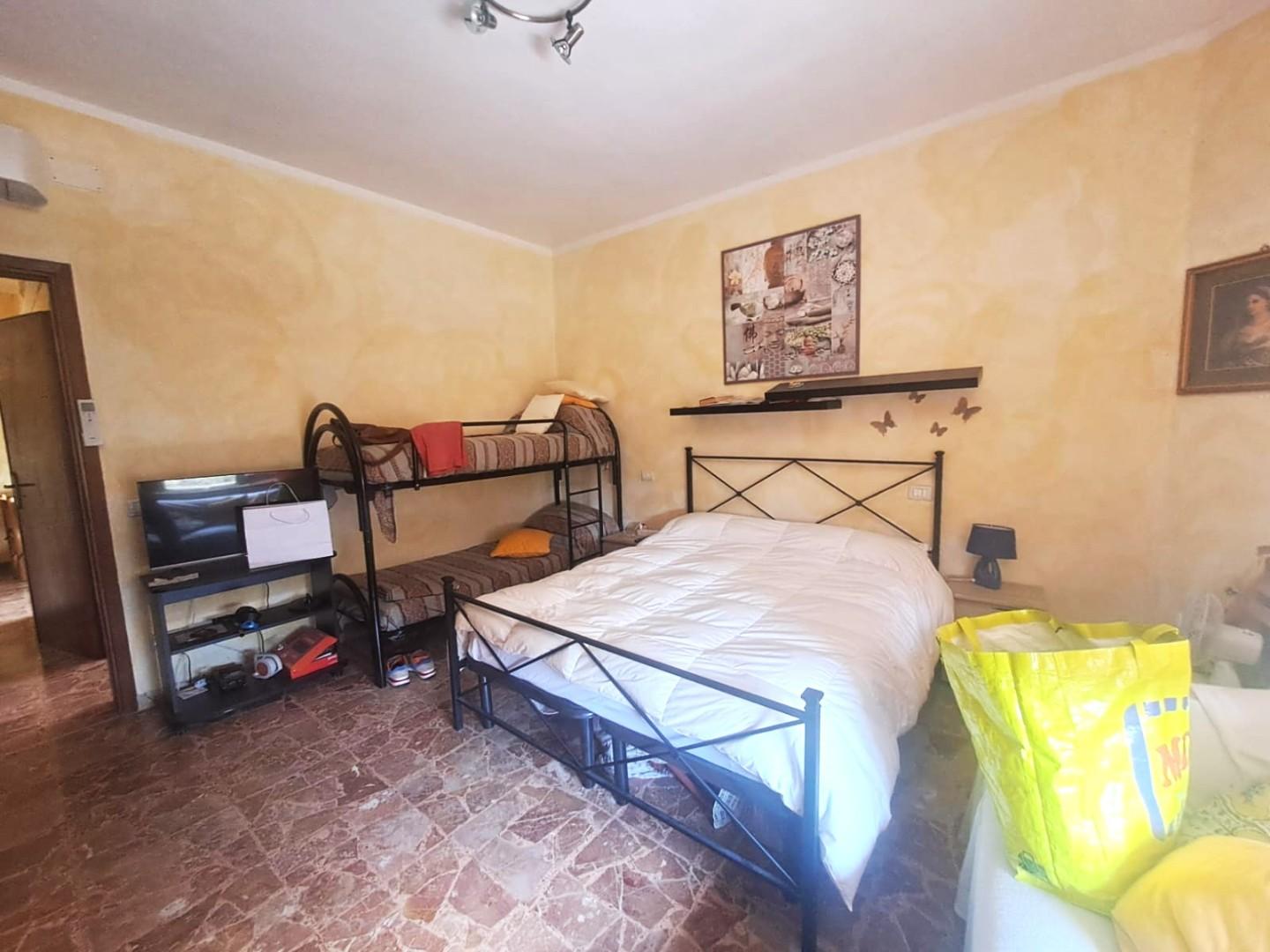 Bilocale in vendita, Massa marina di