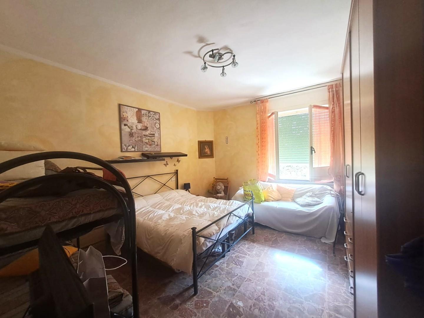 Bilocale in vendita, Massa marina di
