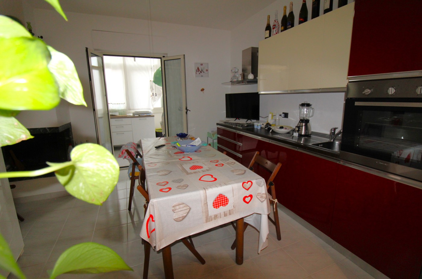 Quadrilocale con box a Casamassima