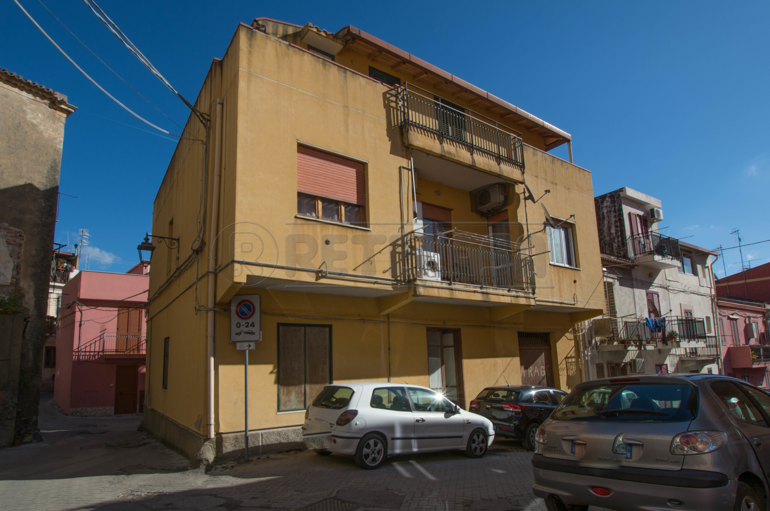Bilocale da ristrutturare in sp36 123, Messina