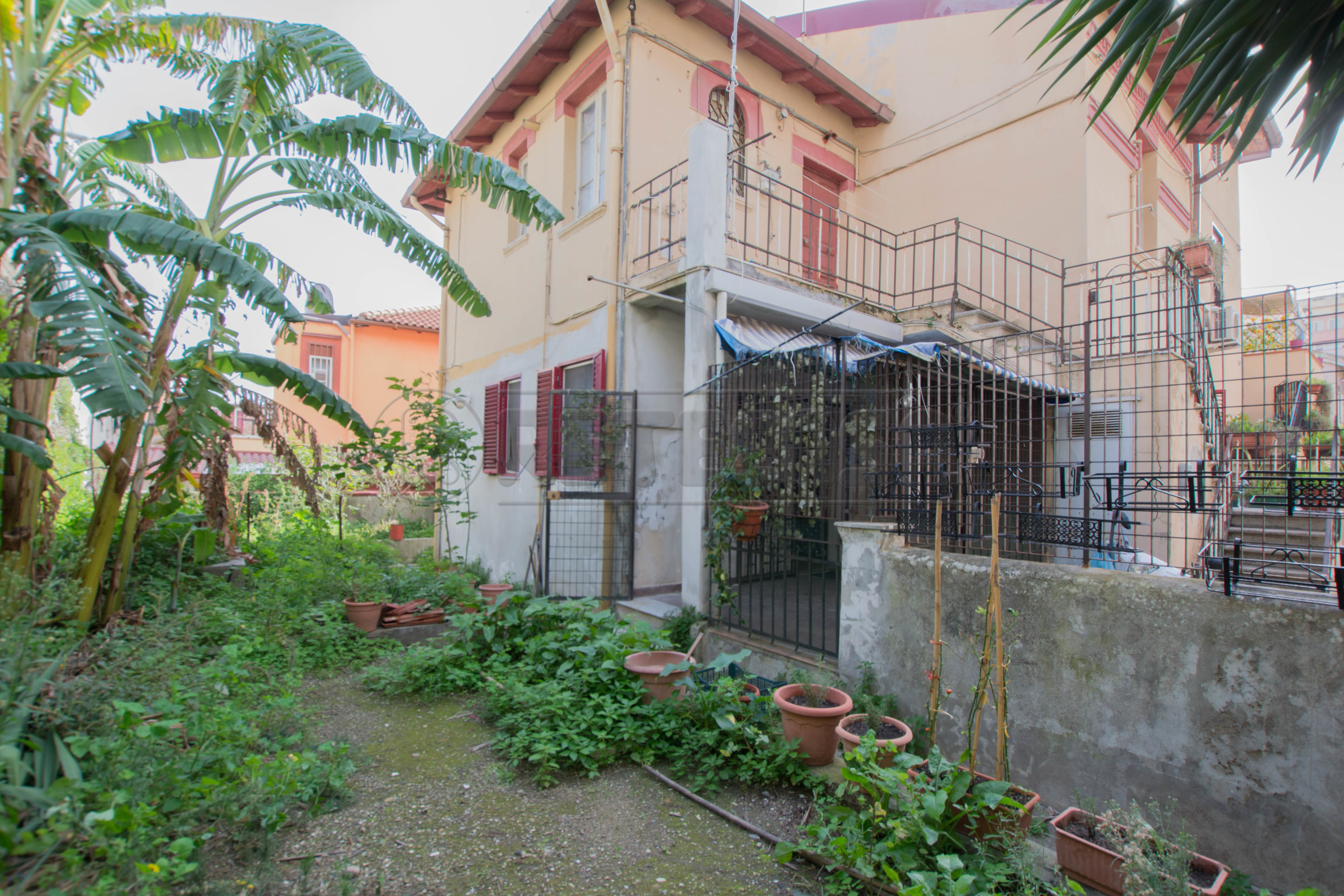 Casa indipendente con giardino in via san marco 10, Messina
