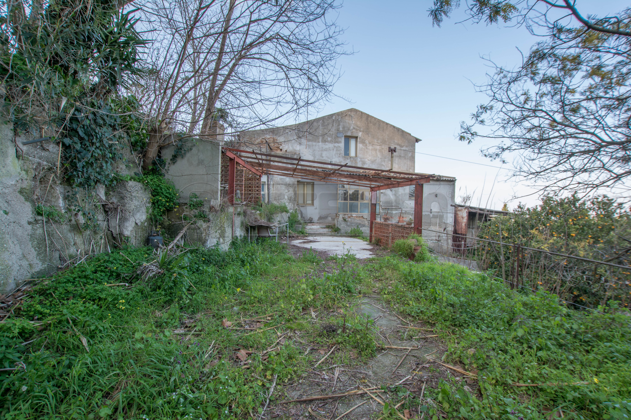Casa indipendente con giardino in strada provinciale 45 18, Messina