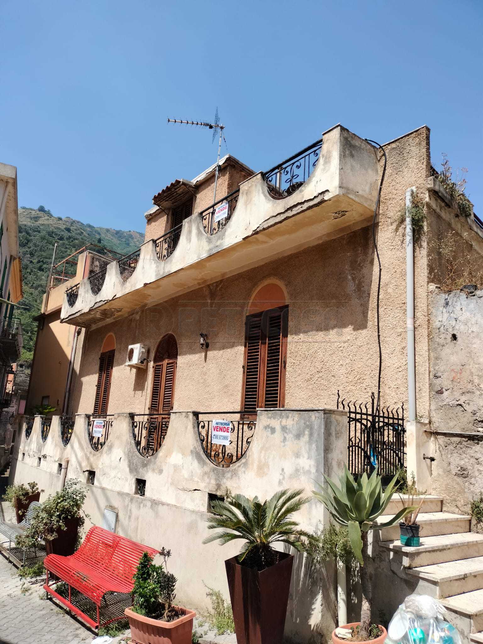 Casa indipendente con terrazzo in vico trave in giampilieri superiore 5, Messina