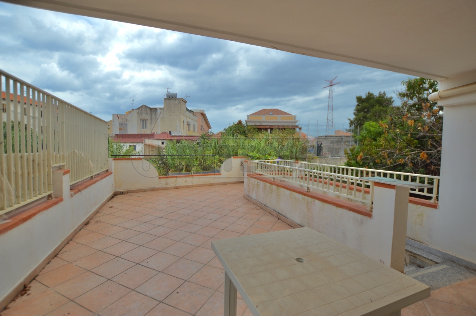 Casa indipendente con terrazzo in via santa domenica 15, Messina